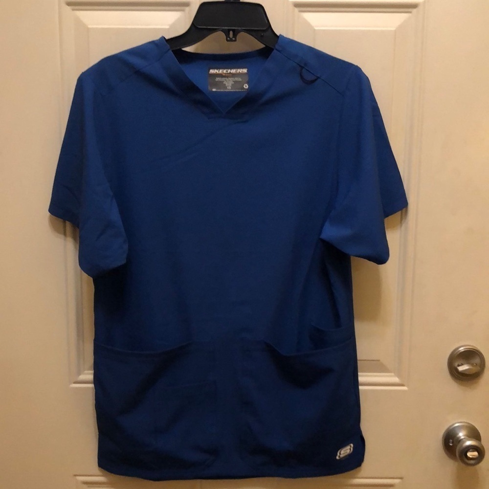 Skechers scrub shirt